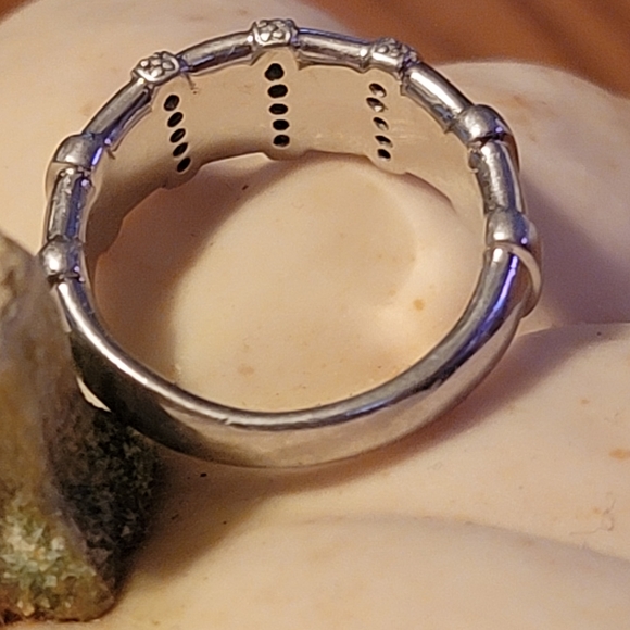 Sterling Silver Band Ring Size 6.75 - Picture 6 of 9